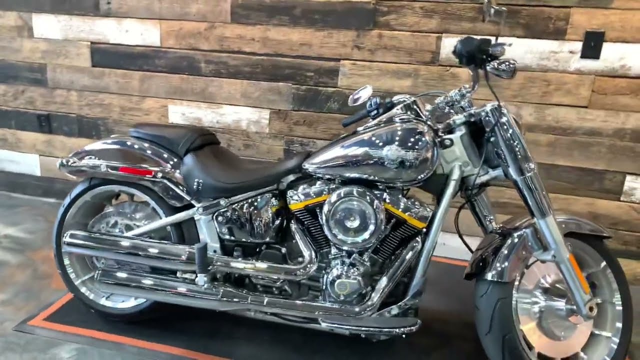 ALL-NEW ICON!!  2025 Harley-Davidson Fat Boy Gray Ghost in Reflection-FLSTFI