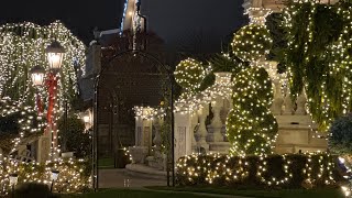 NYC live Christmas Day Night Strolling, Christmas lights, Dyker Heights ,Brooklyn,9:30pm 12/25/2023