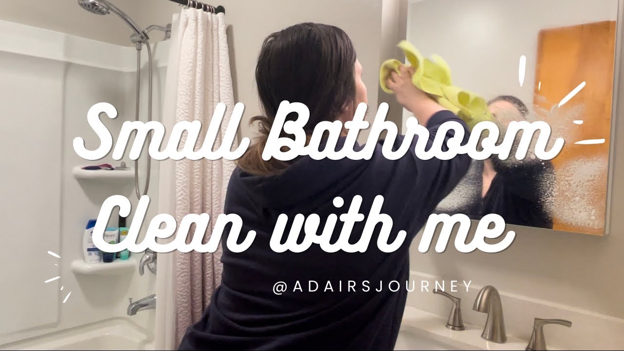 Small Bathroom Clean with me | Sunday Cleaning Motivation ✨