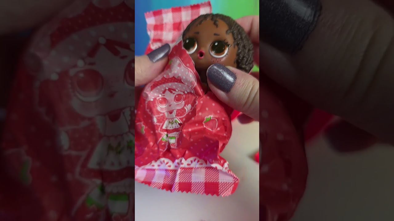 Strawberry Shortcake LOL Surprise 