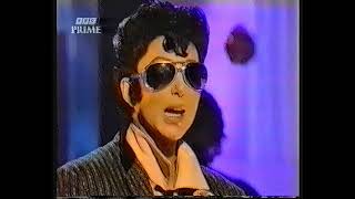 Cher - Walking In Memphis (TOTP - 1995)