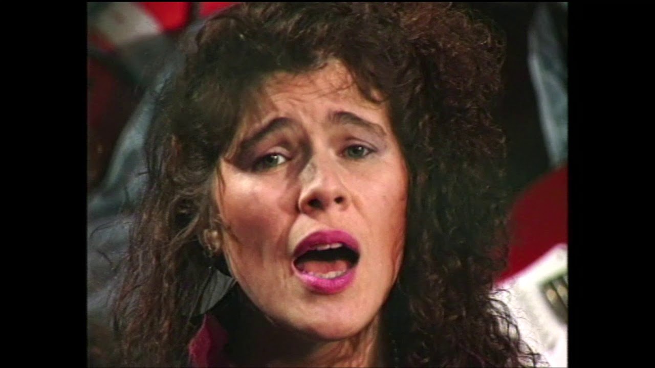 Djúpt i havsins djúpa favni