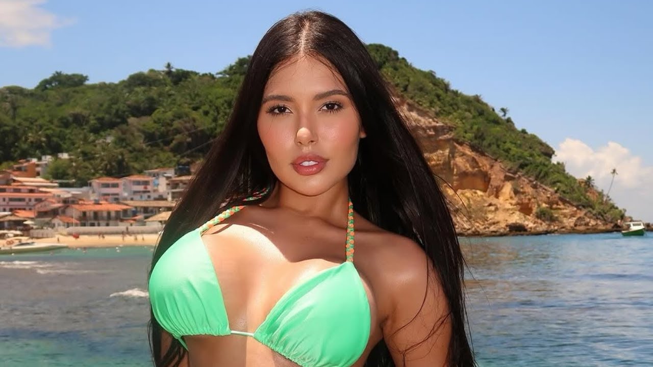 ESTER MUNIZ DE BIQUÍNI IMPRESSIONOU COM SUA GRANDE BELEZA COM CLIQUE EM