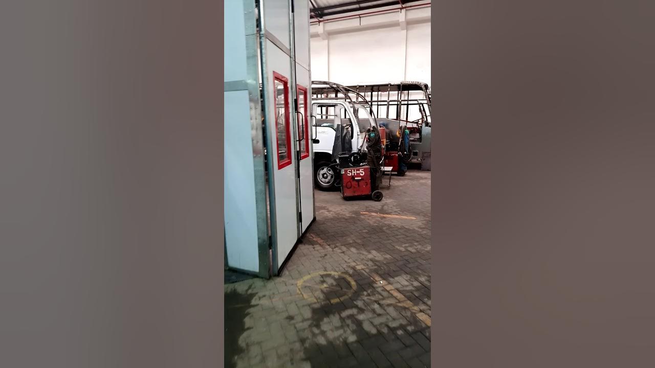 Kenyan made truck /bus spray paint booth YouTube