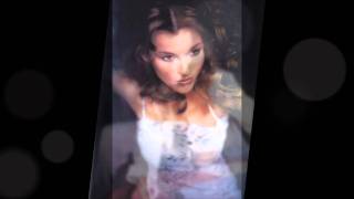 Iveta Bartošová     99    Buď chvála řádkům      HudbaMehoSrdce   2011