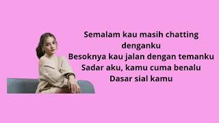 Lirik lagu avolia kamu pemain aku pelatih