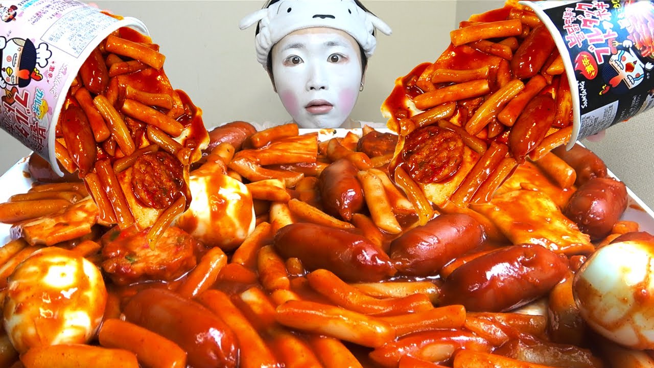 Super spicy] Buldak Tteokbokki with a lot of cheese was so