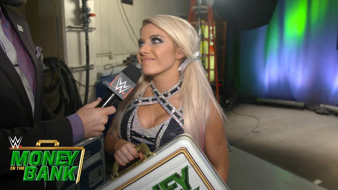 Алекса деньги. Alexa Bliss money in the Bank. Алекс мани менеджкрстримеров.