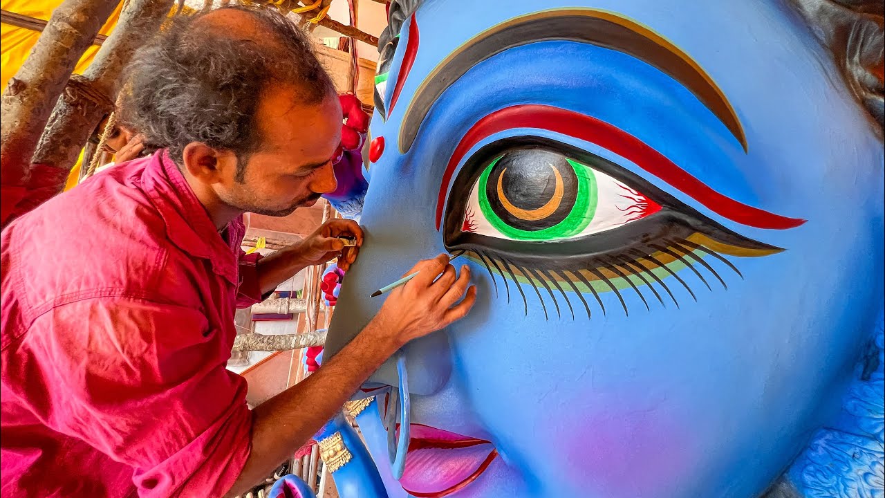 World Biggest Durga Mata Eyes Making 55 Feet Eco Friendly Durga Mata In Hyderabad Koti Esamiya bazar