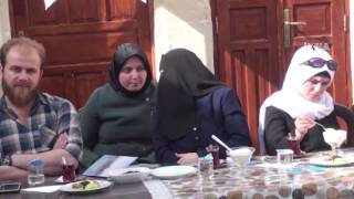 The Syrian Little Girl Cries And Make People Cry