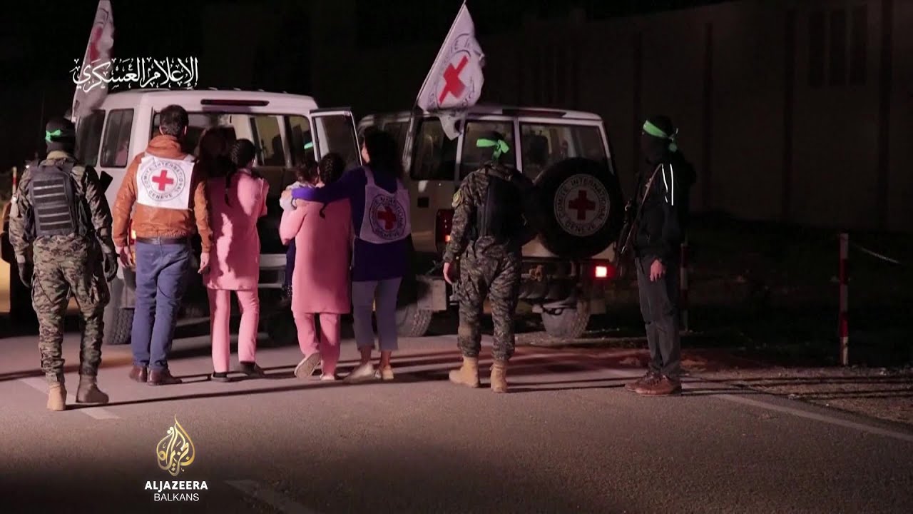 سلمت حماس 11 سجيناً إلى الصليب الأحمر