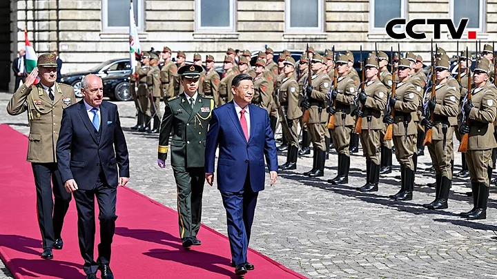 康辉@大国外交最前线，超高规格！总统与总理一同出席的欢迎仪式 | CCTV - 天天要闻
