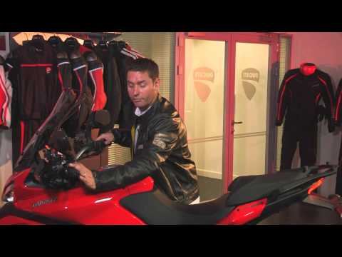 How to: Activate the Parking Light on a Multistrada