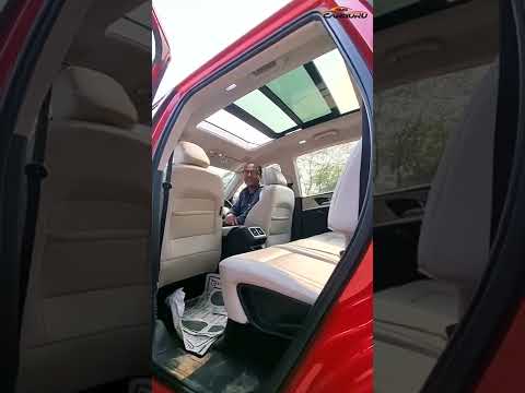 Video: Ktoré auto mahindra má strešné okno?