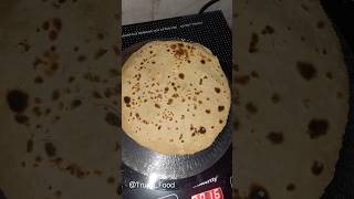 Tandoori roti on tava soft phulka chapati recipe foodie Roti #roti​ #phulka chapati #short