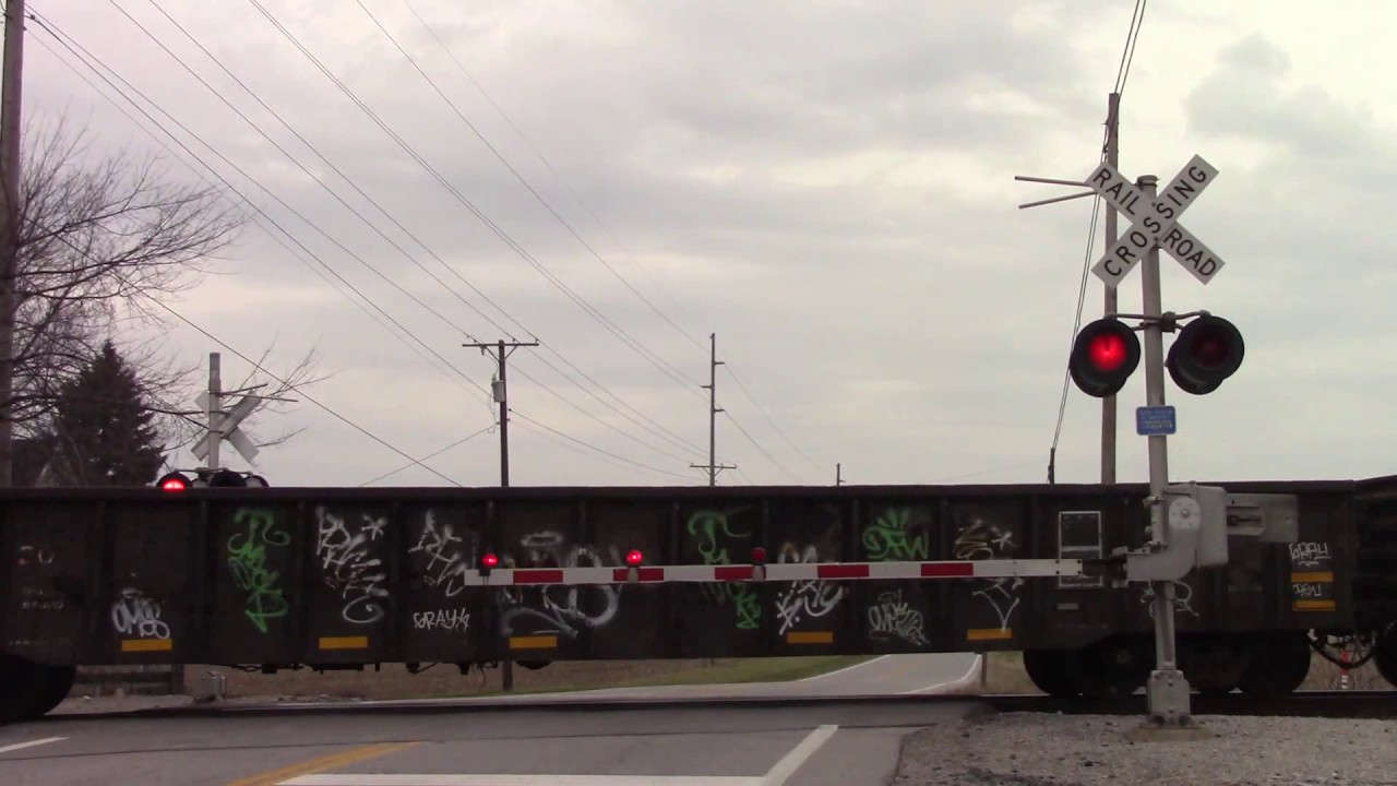 Ceylon Rd. Grade Crossing (Berlin Heights, OH) 3/26/17 YouTube