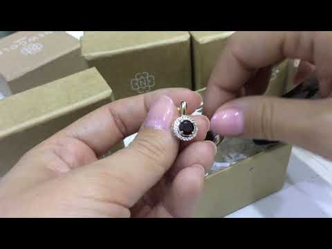 Серьги 1045 из красного золота 585 пробы с гранатами и фианитами Серьги 1045 из красного золота 585 пробы с гранатами и фианитами