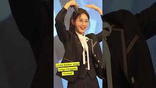Linda Walker Sings "Pengyou" for Filipino Fans at SM North!