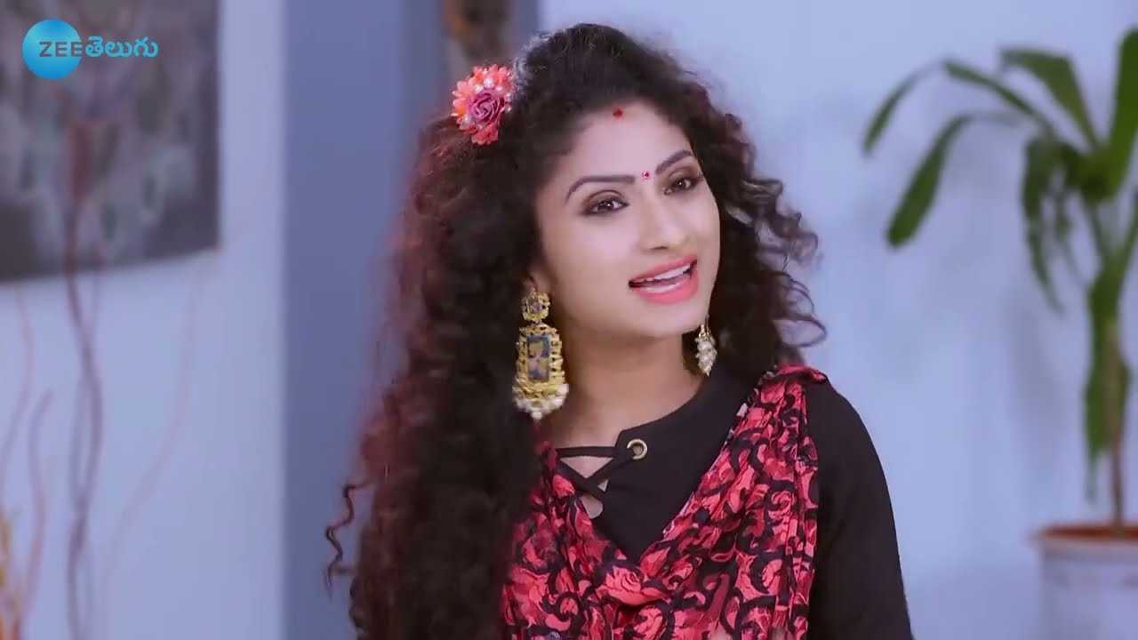 Jasmine నైవేద్యం వేస్తారు | Trinayani | Full Ep 184 | Zee Telugu | 25 Dec 2020