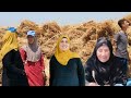 خت حماتى واختى زاهيه داوود ورحت الغيط ندرس الغله والناس اتلمت علينا هناك من الفرحه بمحصول القمح خت حماتى واختى زاهيه داوود ورحت الغيط ندرس الغله والناس اتلمت علينا هناك من الفرحه بمحصول القمح