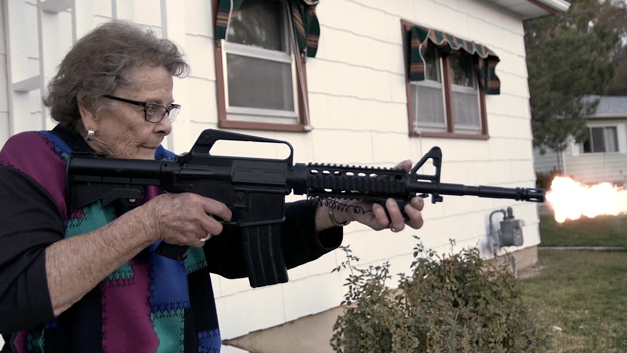 Her neighbor is around to help!