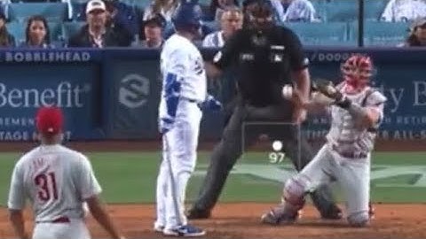 Max Muncy questions strike called right down the middle🤨