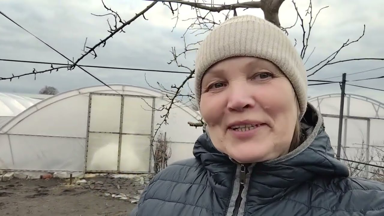 Реконструкція вдала,перші підживлення полуниці в теплицях. 