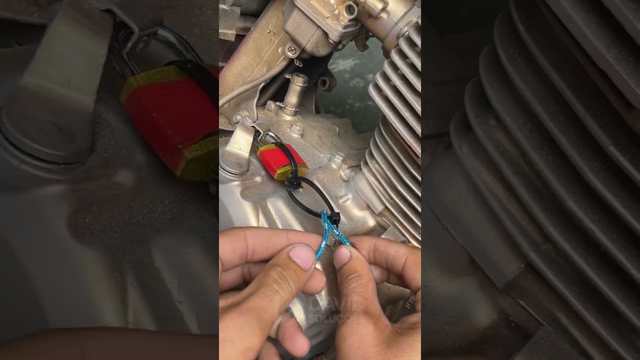 The padlock-on-the-clutch-cable trick that has  #motorcycle #clutchcable #padlock #DIY #mechanic