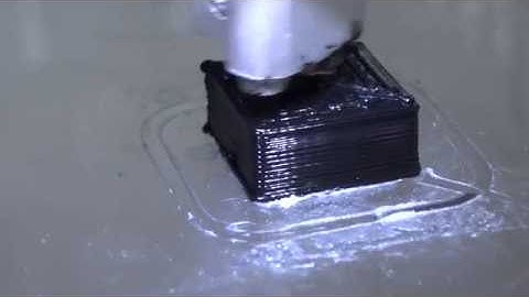 Printer Stanlez - Black PLA test at 210 deg C 0.3mm layer height
