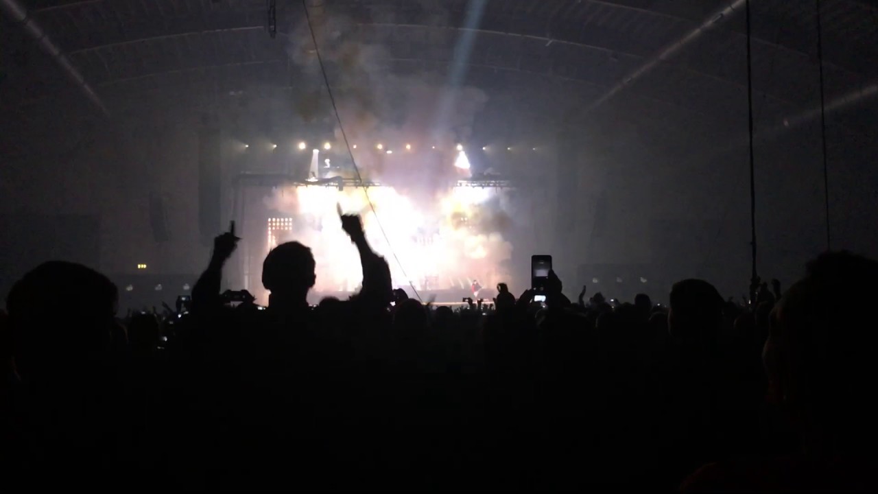 Rammstein - Du Hast - Live Iceland 20/05/2017 - YouTube
