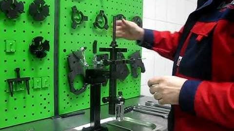 DENSO COMMON RAIL INJECTORS DISASSEMBLING PROCEDURE.AVI