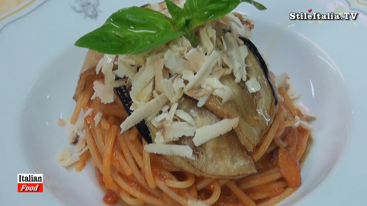 "Italian Food" "Spaghetti alla Norma" "Italian Cuisine" "Hotel Villa