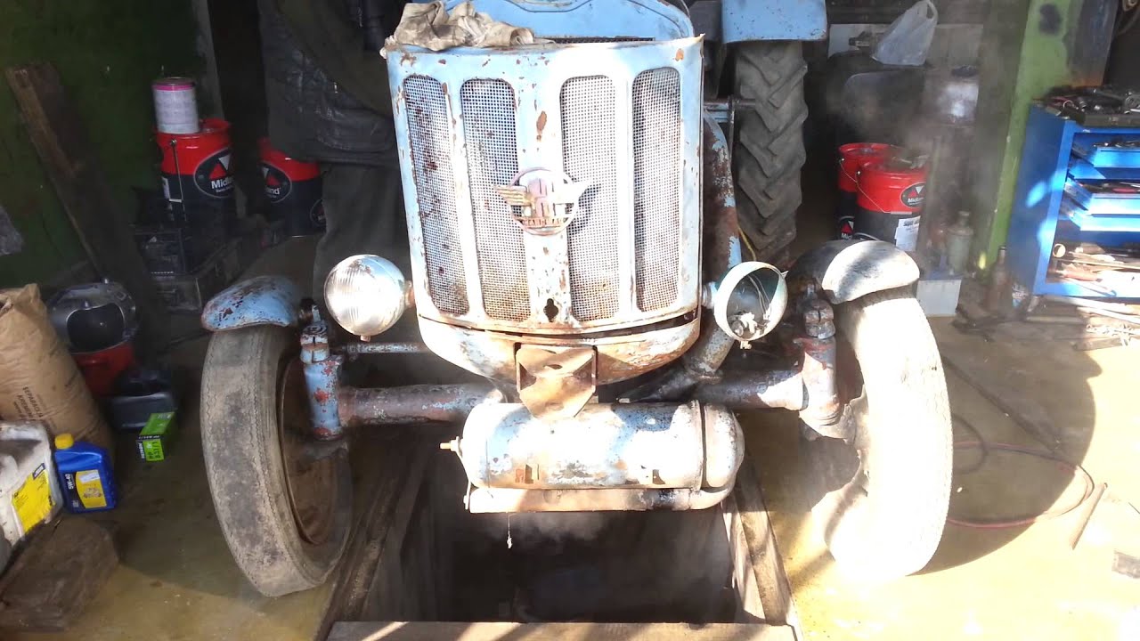 Hanomag R32 - YouTube