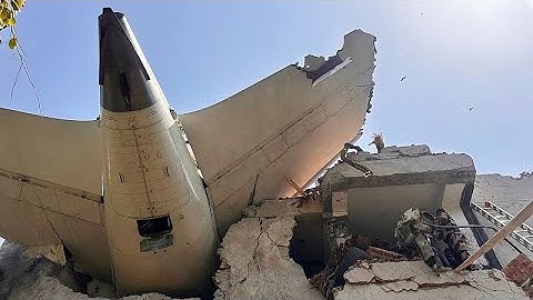 En images, le site du crash Air India dans une zone résidentielle