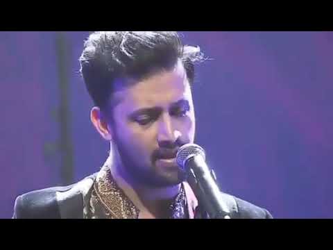tears-in-his-eyes.-atif-aslam-crying-on-stage.-||singing-hona-tha-pyaar||