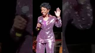 Gladys Knight - Make Yours a Happy Home (Mobile, AL)