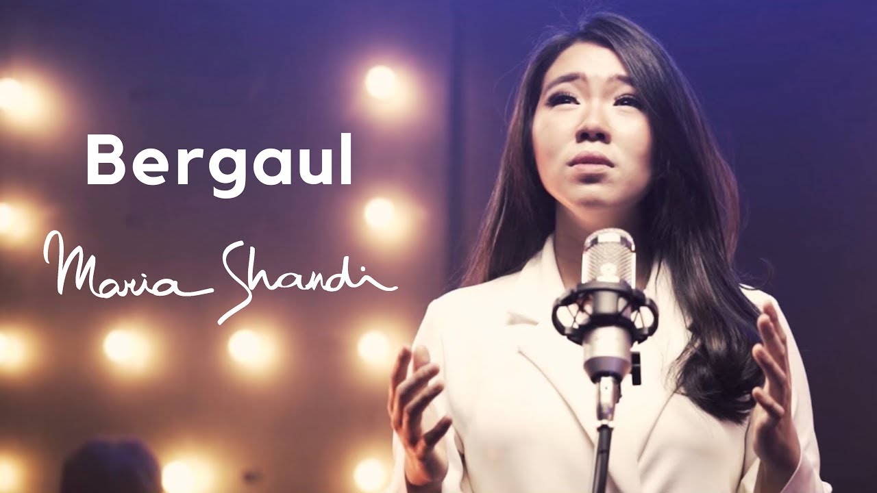 Bergaul - Maria Shandi (Official Music Video)