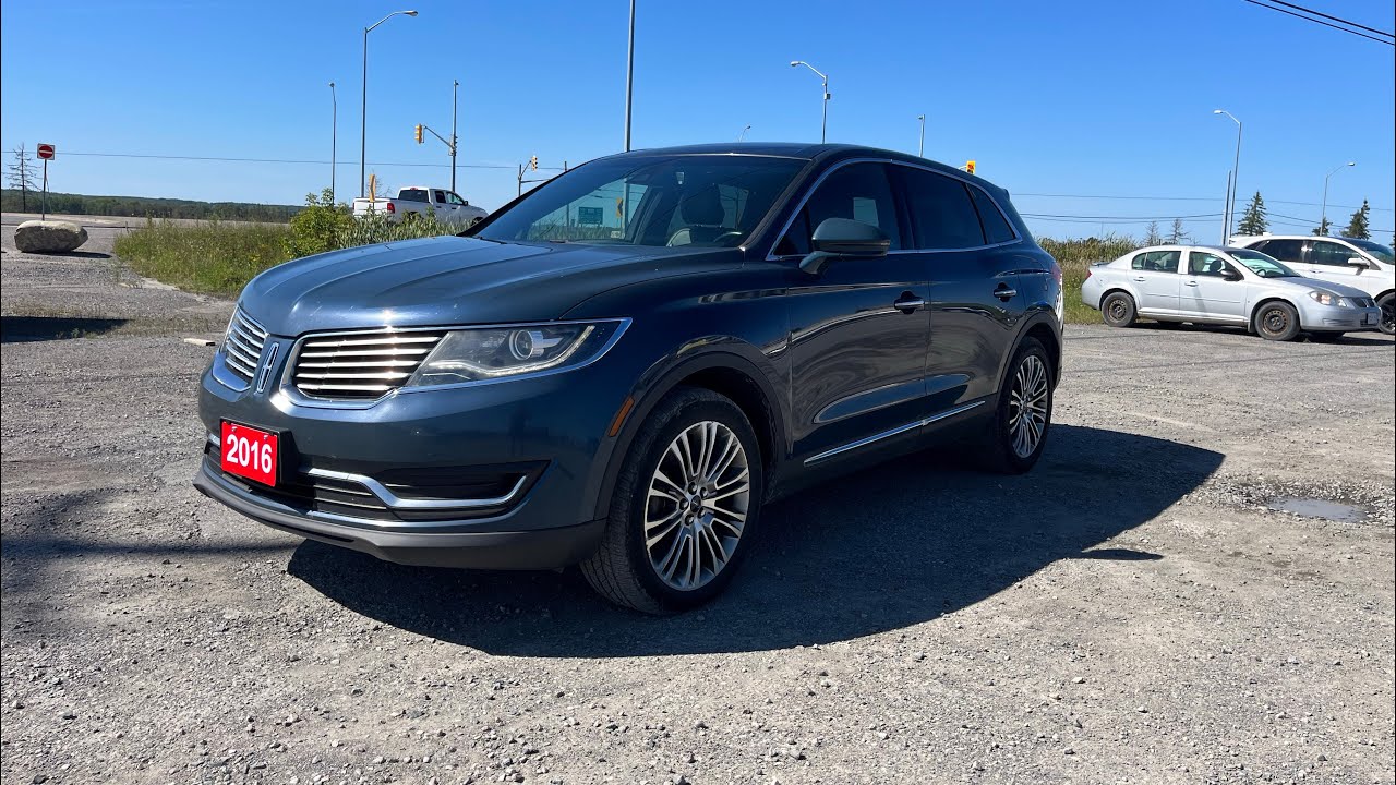 View of 2016 Lincoln MKX Reserve AWD: Start Up, Exterior, Interior & Full ...