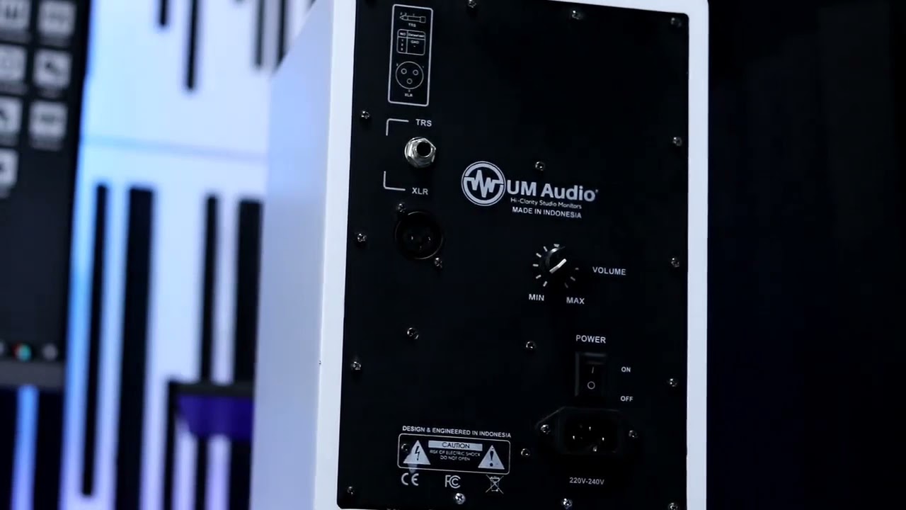 Speaker Monitor Flat UM5K G3 White/Putih Made in Indonesia