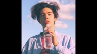 Conan Gray - 1. Idle Town (Audio) [Idle Town]