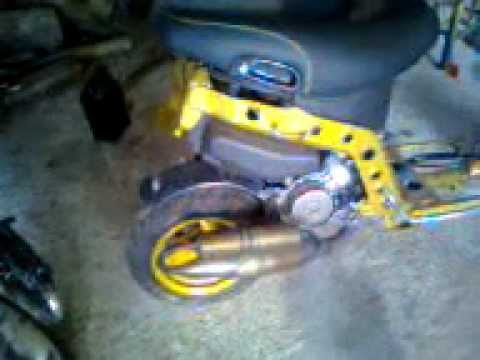 Piaggio Zip Athena Racing Prima Accensione by Zio Tino - YouTube