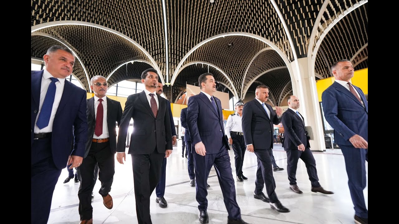 رئيس مجلس الوزراء يجري جولة في مطار بغداد الدولي، ويوجِّه بمراجعة عقود الخدمات المقدّمة للمواطنين