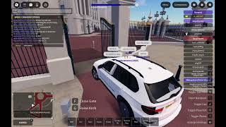 PLAYING AS POLICE SNIPER FOR THE FIRST TIME IN ROBLOX BUCKINGHAM PALACE! screenshot 4