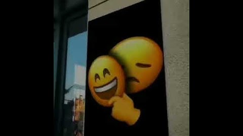 Dibalik senyuman