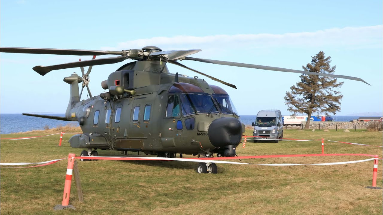 Defekt EH101 helikopter strandet på Samsø Søndag 1/3-26