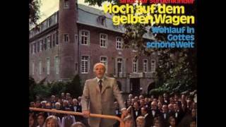 Video thumbnail of "Walter Scheel - Hoch auf dem gelben Wagen"