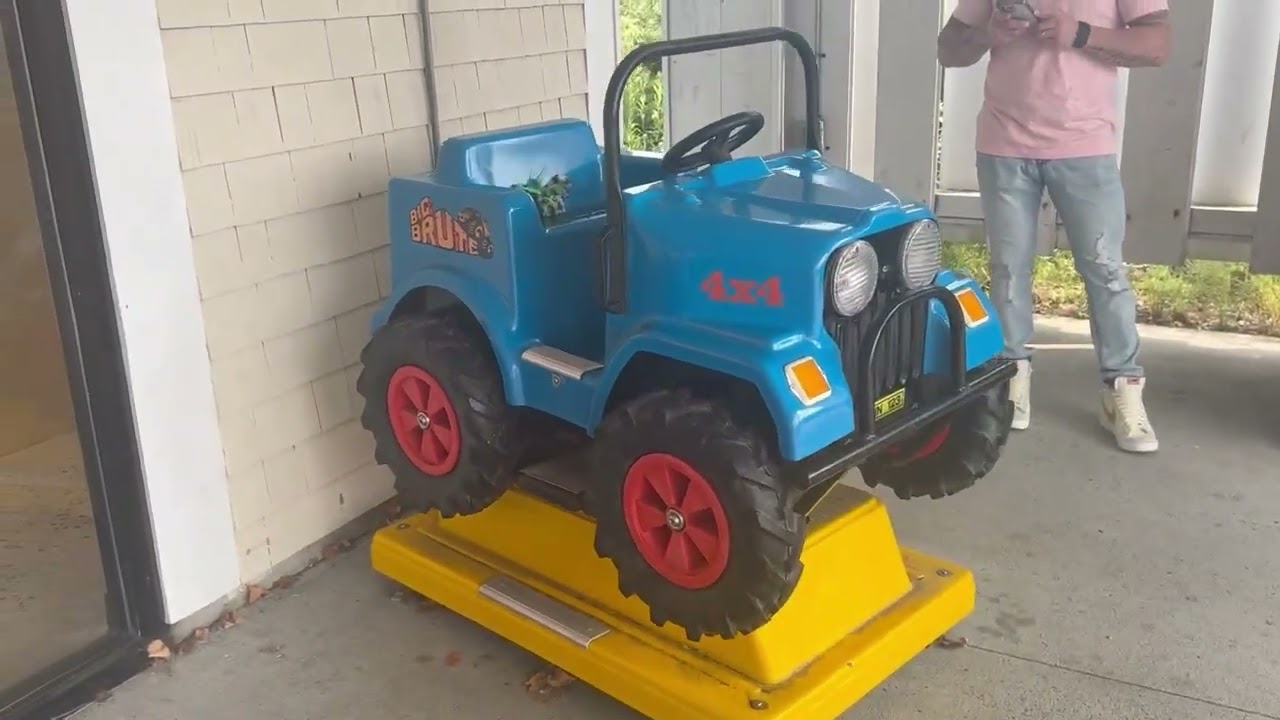 Jolly Roger 1990s Big Brute Monster Jeep kiddie ride (Mute) (Gone)