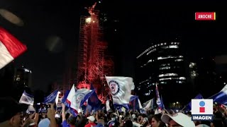 Celebran al Cruz Azul hasta las 5 de la mañana en el Ángel | Noticias con Ciro Gómez Leyva