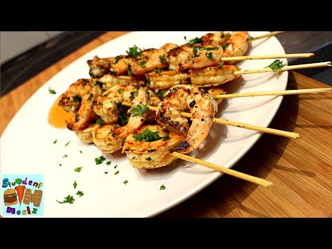 Video: Shrimps Katika Ham Kwenye Skewer