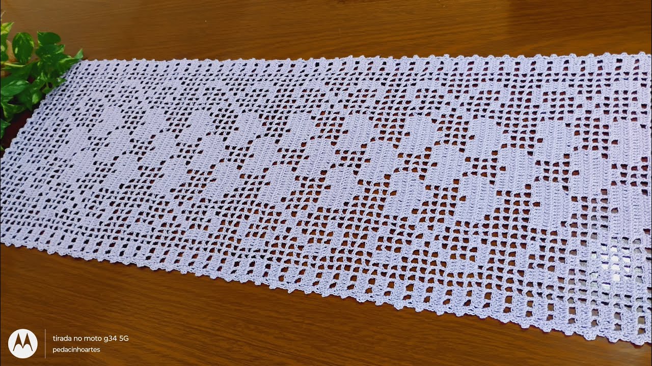 TRILHO DE MESA DE CROCHÊ FILÉ CORAÇÃO PARTE 1 #crochêfilé #caminhodemesa #artes